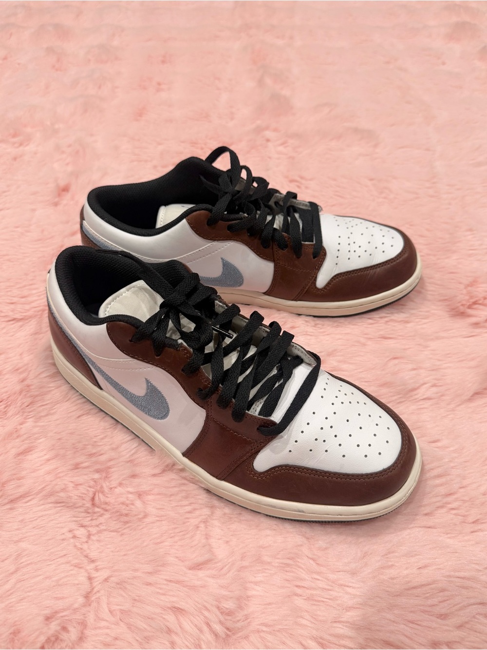 Nike Jordan 1 Low SE Mocha Blue Grey Brown Sneakers - Picture 2 of 7